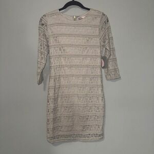 Forever 21 Contemporary Women Gray Floral Lace Sheath Dress 3/4 Sleeve Small NWT